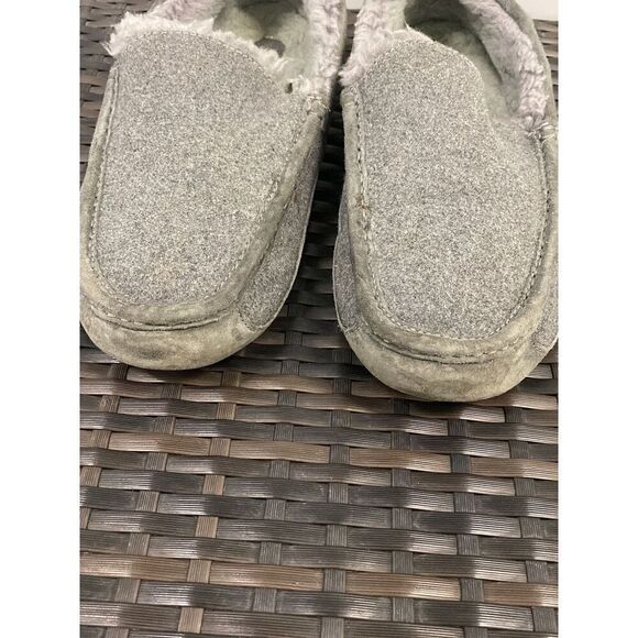 UGGs moccasin Men’s size 12 - Picture 2 of 8